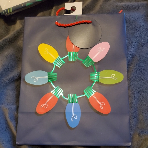 Hallmark Christmas Bag- Medium 2ct - Picture 5 of 6